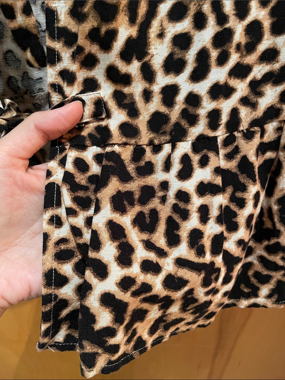 Leopard tie front vest - Picture 5 of 9